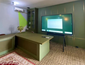 Acoustic-treated smart classroom at SBS